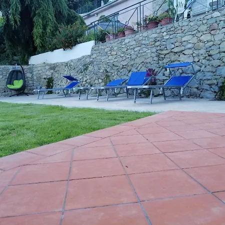 Un Mare Di Fiori Farm stay Ventimiglia
