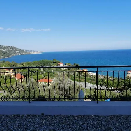 Un Mare Di Fiori Βεντιμίλια