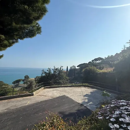 Un Mare Di Fiori Farm stay *