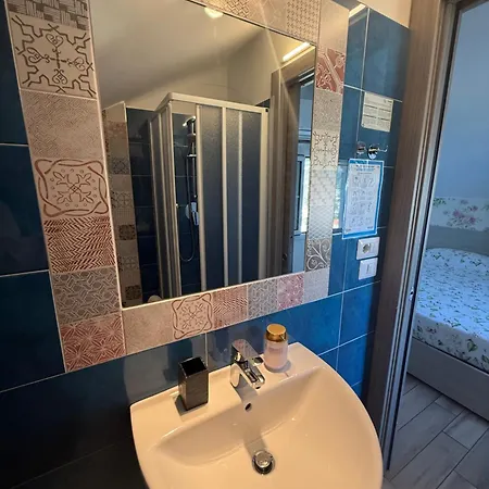 Un Mare Di Fiori Фермерский дом Вентимилья