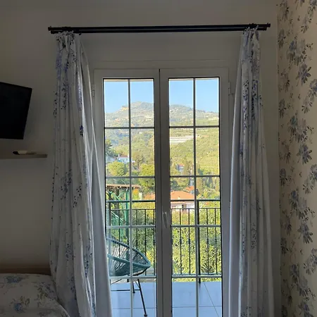 Κατάλυμα σε φάρμα Un Mare Di Fiori