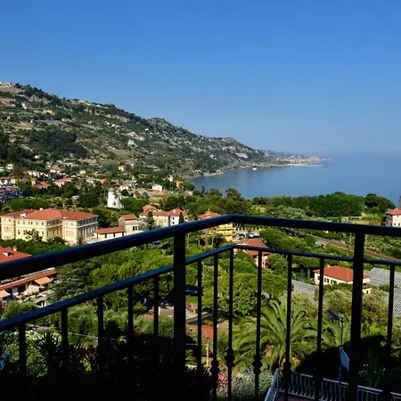 Κατάλυμα σε φάρμα Un Mare Di Fiori Βεντιμίλια