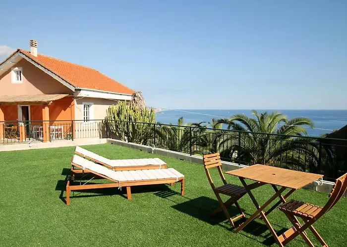 Çiftlik konaklama Un Mare Di Fiori Ventimiglia