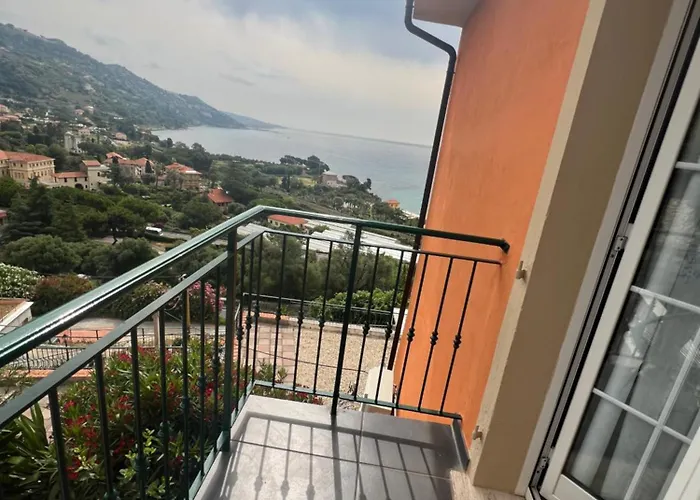Un Mare Di Fiori Κατάλυμα σε φάρμα Βεντιμίλια