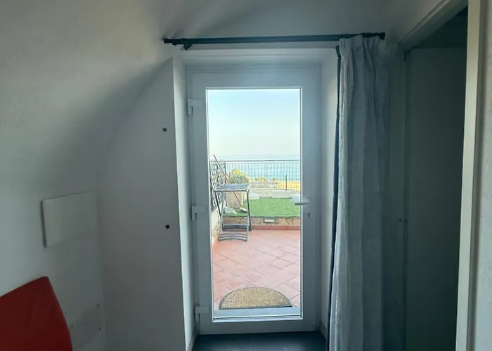 Un Mare Di Fiori ヴェンティミーリア