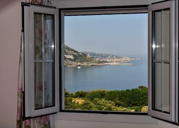 Un Mare Di Fiori Vakantieboerderij