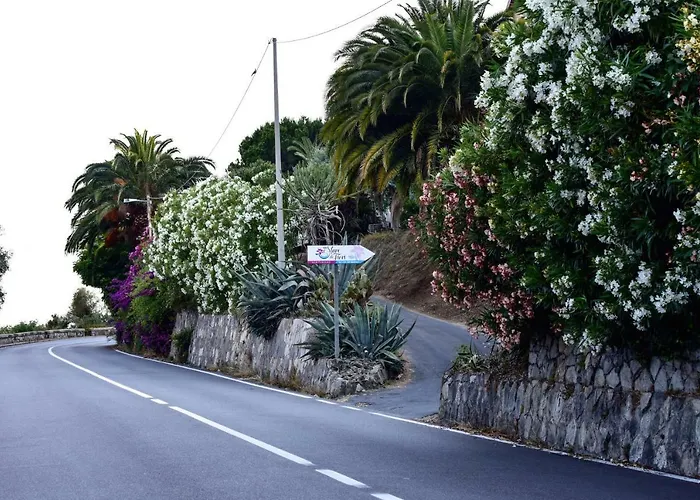 Un Mare Di Fiori Κατάλυμα σε φάρμα